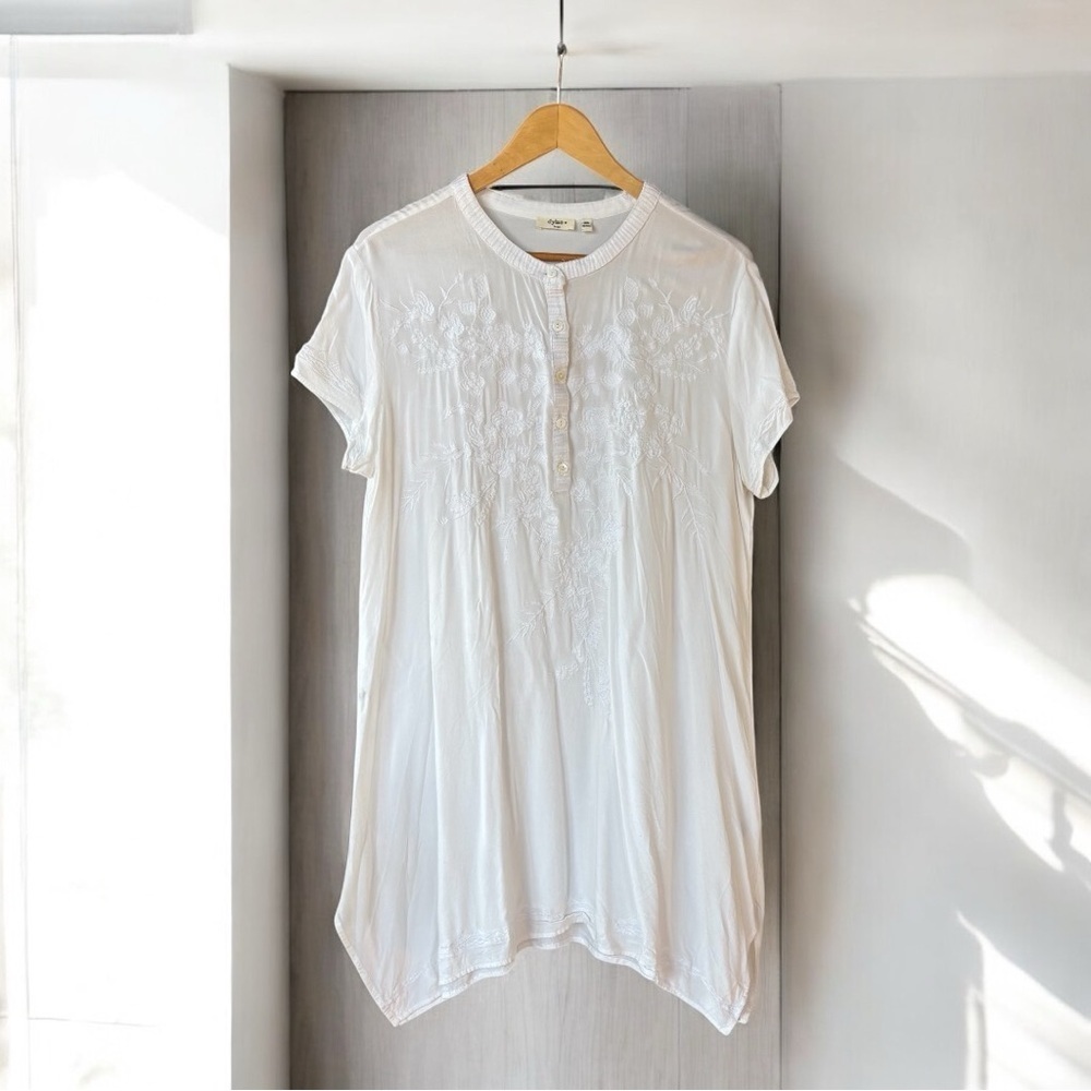 DYLAN White Floral Embroidered Dress